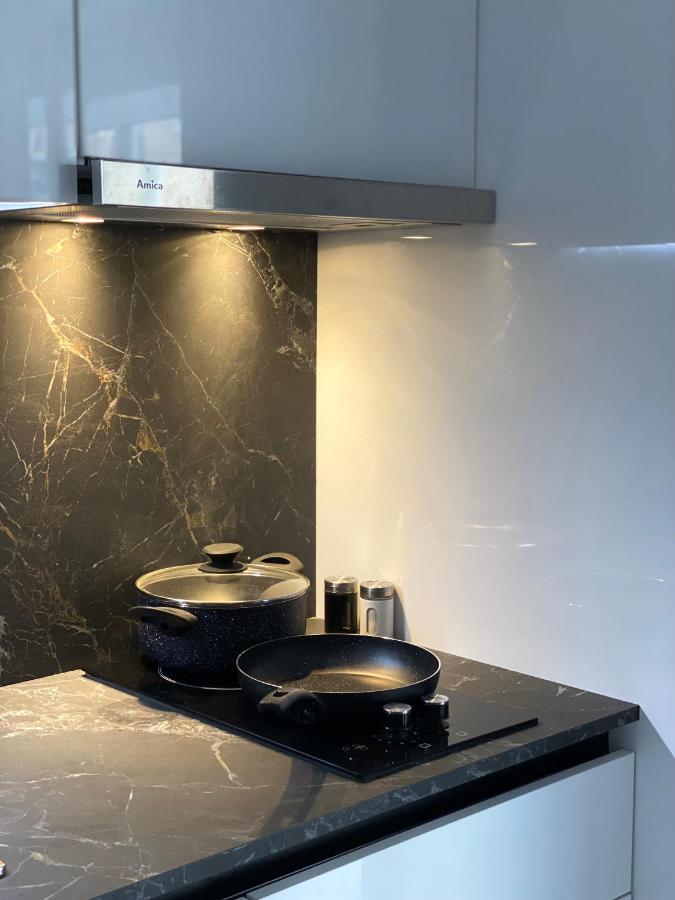 Newly Renovated One Bedroom Apartment In טיראנה מראה חיצוני תמונה